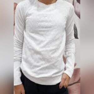 Lululemon-Swiftly Tech Restless White Cable Knit Look Pullover, ThumbHoles Sz.4